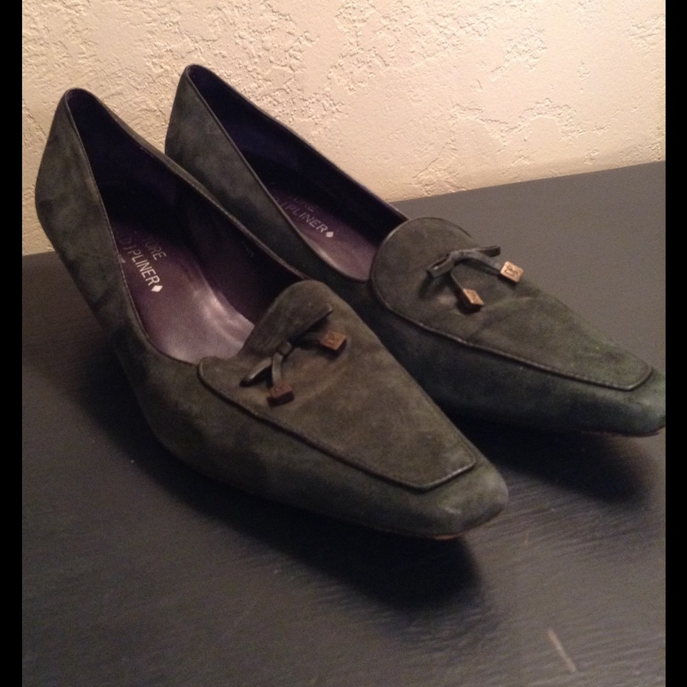 Donald Pliner Loafer Heels